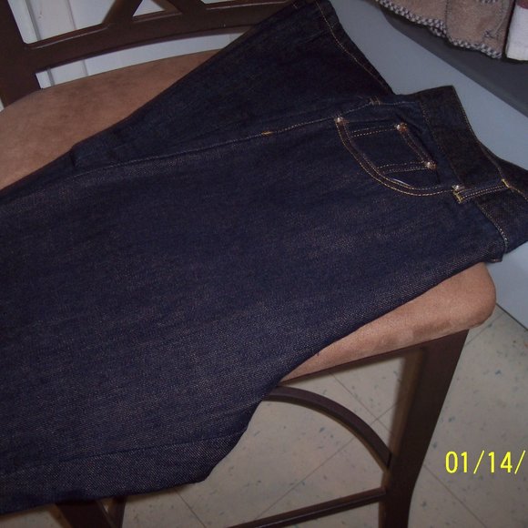 AC 3998 Women's Jeans. NWOT- NEVER WORN - Picture 2 of 5